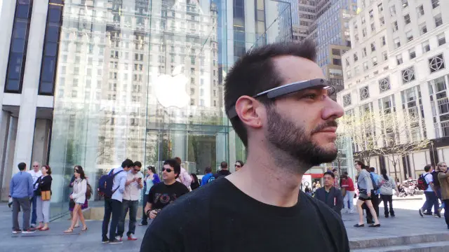 Google Glass Apple Store