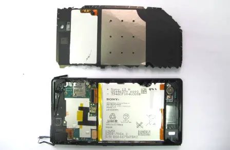 Sony Xperia Z FCC teardown