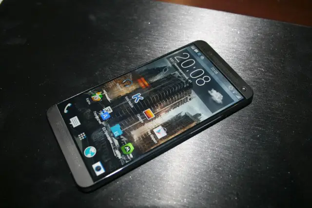 HTC One Plus M8 front 1