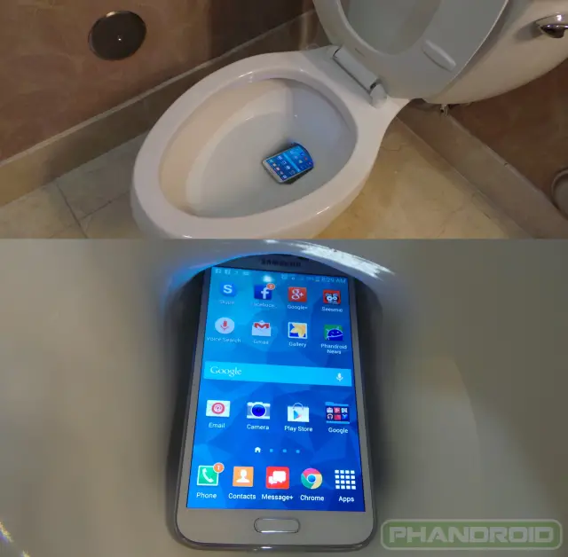 Galaxy S5 in Toilet