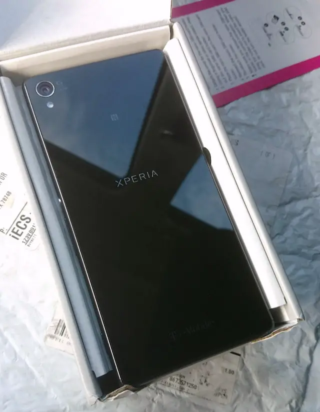 T-Mobile Sony Xperia Z3 shipped 1