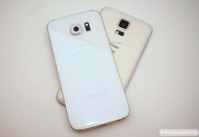 Samsung Galaxy S6 vs S5 backs