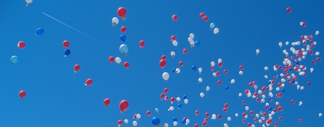 htc-vive-balloons