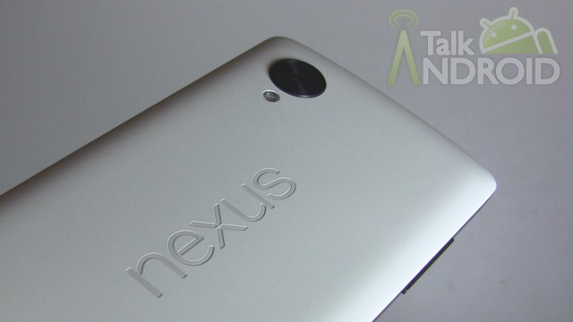 Nexus_5_Back_Slanted_Nexus_Logo_TA