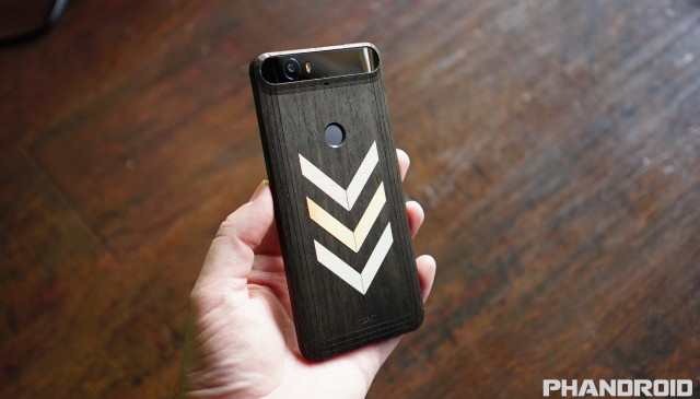 Toast Nexus 6P wood skin DSC00501