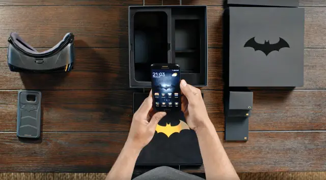 Samsung Galaxy S7 Edge Injustice Edition unboxing 2