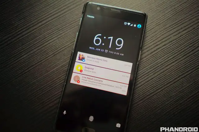 OnePlus 3 pure black lock screen DSC00340