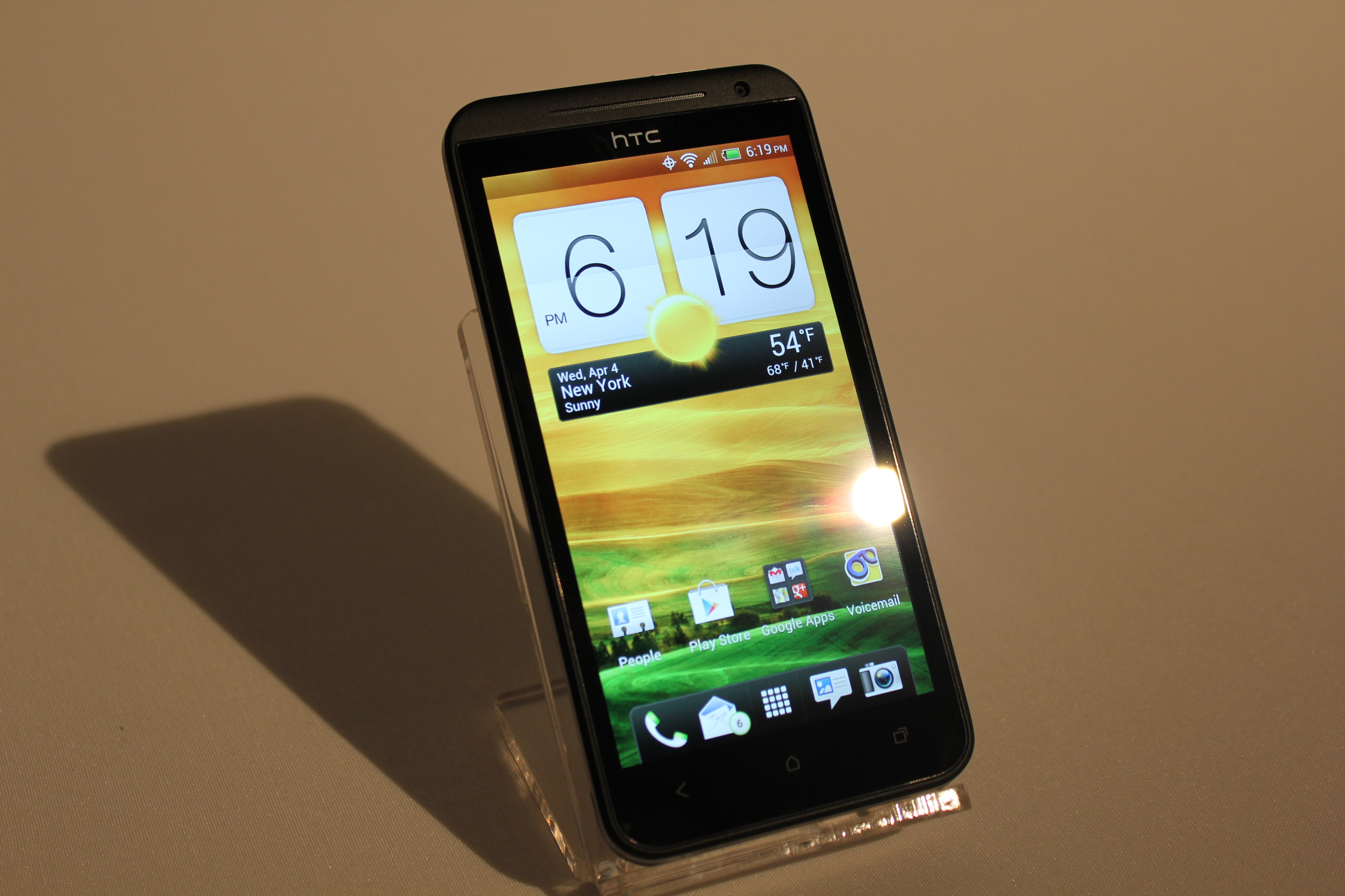 HTC Evo 4G LTE Pictures and Quick Thoughts - Phandroid