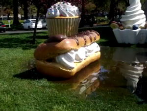 floating-eclair