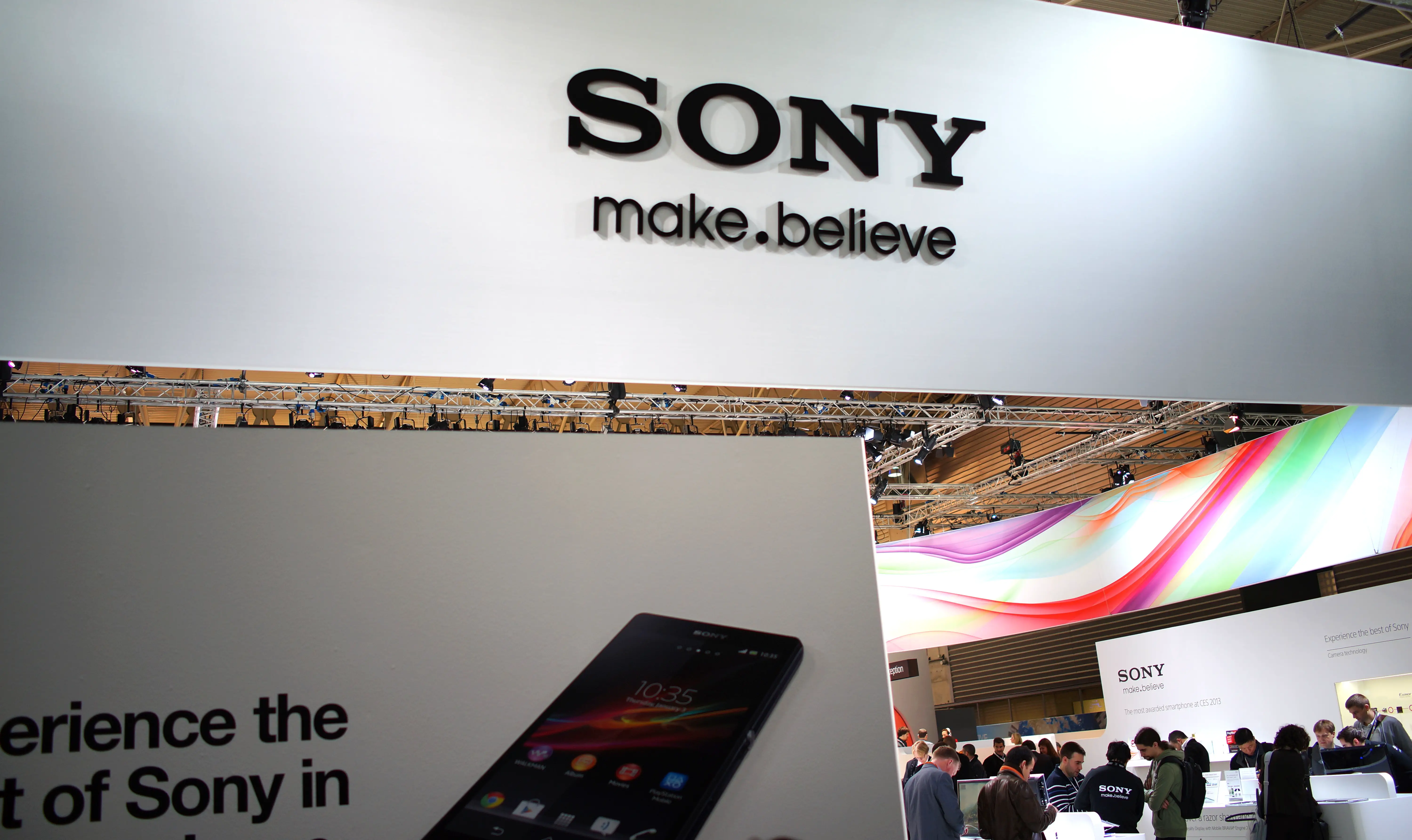 Sony смартфоны 2023. Soniy 2024. Sony Xperia камерофон. Sony андроид 20 мегапикселей. Sony updates