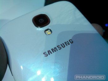 Samsung Galaxy S4 back closeup