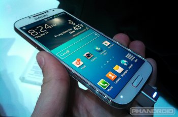 Samsung Galaxy S4 front angled