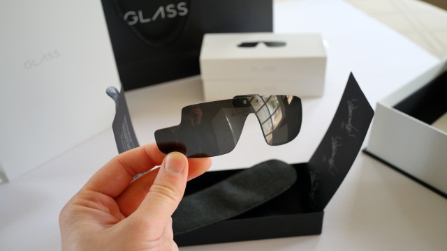 Google Glass Explorer Edition unboxing DSC00037