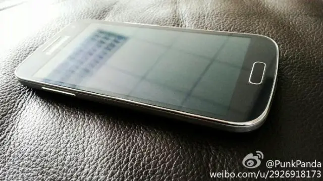 Samsung Galaxy S4 Mini weibo 1