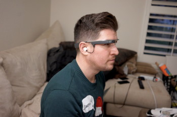 Google Glass v2 thumb