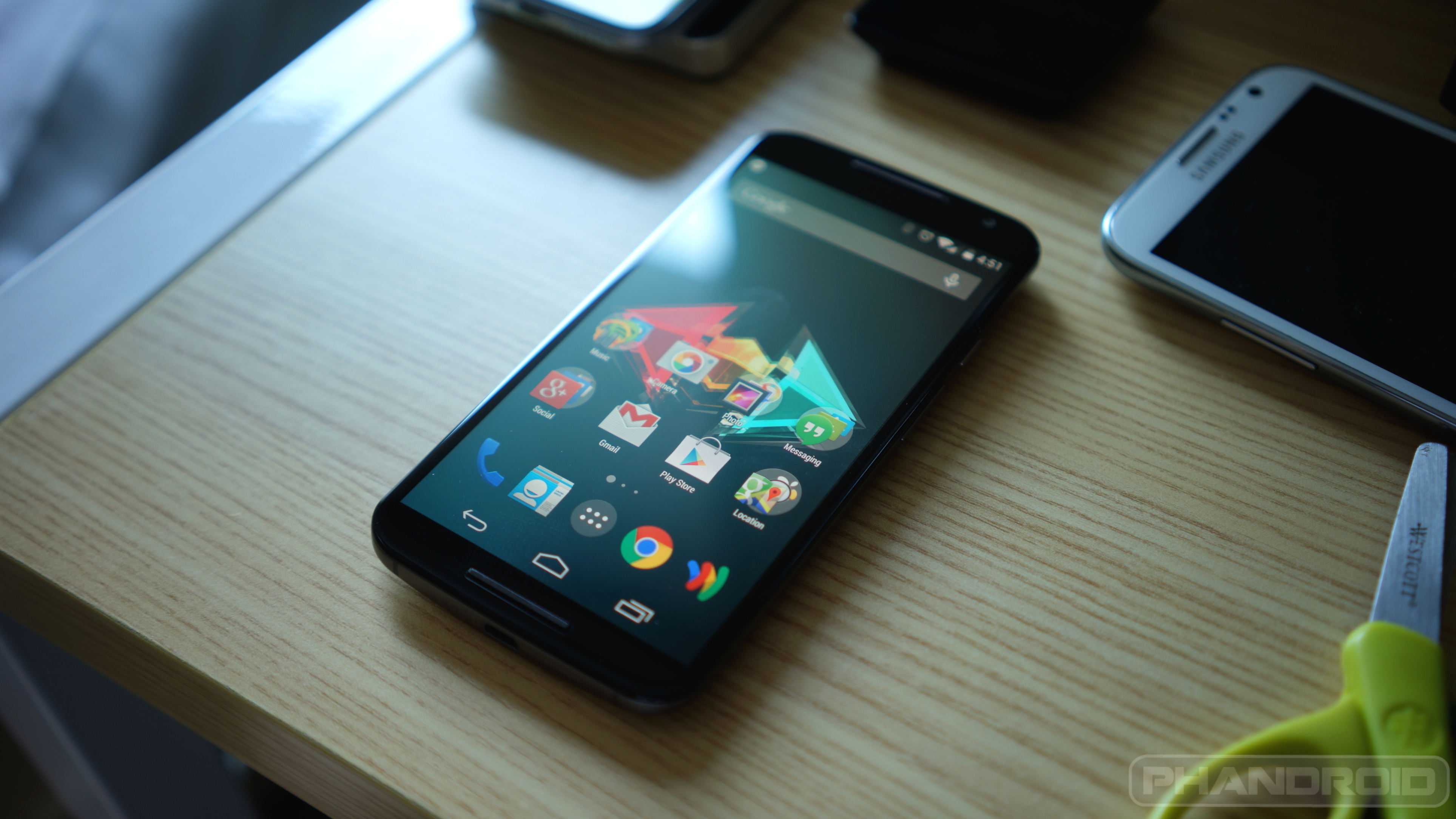Verizon and AT&T Moto X (2nd Gen) May See Android 6.0 Update After