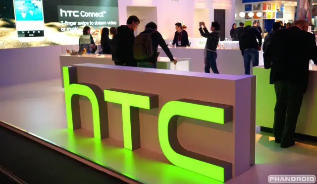HTC logo DSC08945