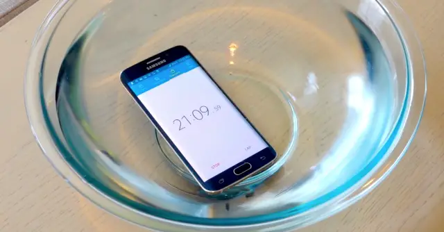 Samung Galaxy S6 Edge water submerged