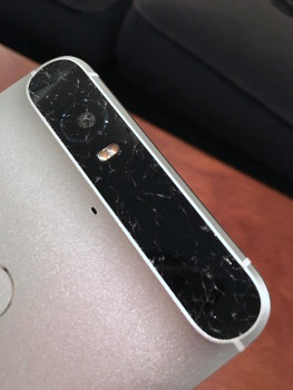 Nexus 6P cracked glass 3GIJfs3