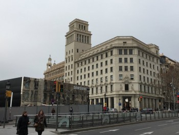 samsung barcelona apple store