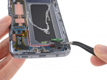 Samsung Galaxy S7 teardown iFixit 1