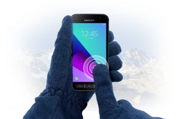 Galaxy-Xcover4_Feature_Handschuhe1