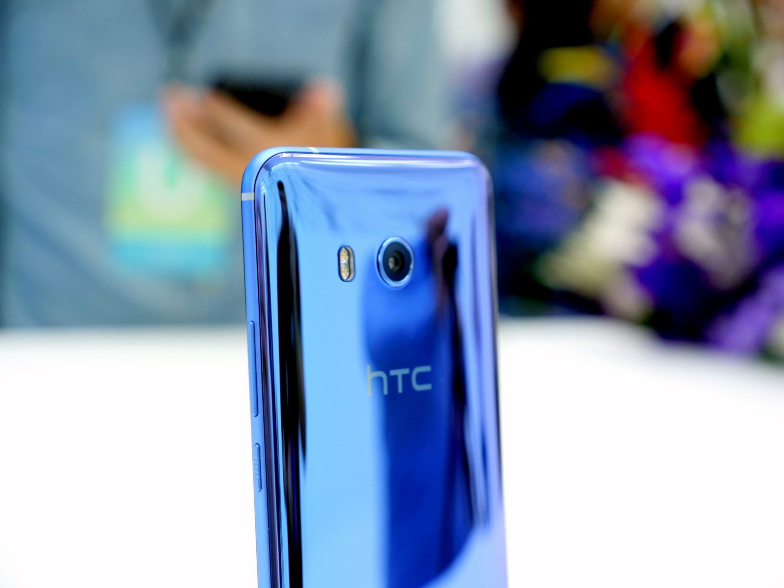 Обновления для htc u11