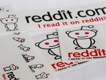 reddit-logo-sticker