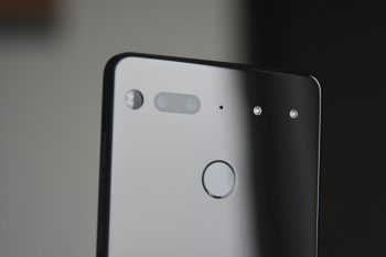 Essential_Phone