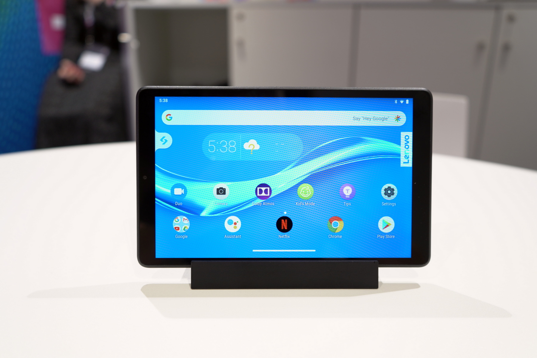 Lenovo Smart Tab M8 hands-on: the future of tablets – Phandroid