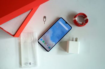 oneplus-7t-unboxing (1)