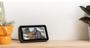 Amazon Echo Show 5 Lifestyle 2