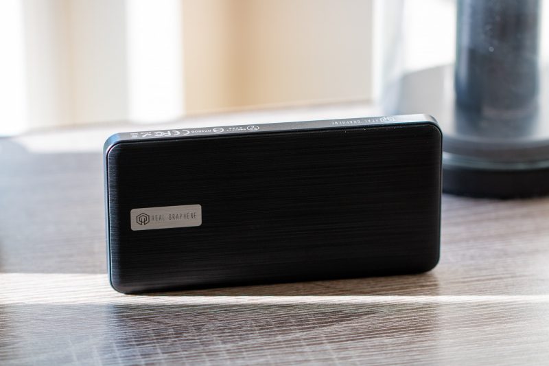 Real Graphene G-Lite 60W Charger Review: Wicked fast charging, at a ...