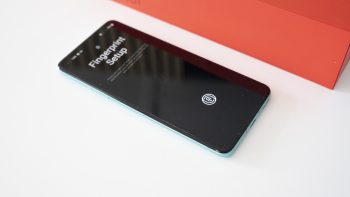 oneplus-8t-fingerprint(2)