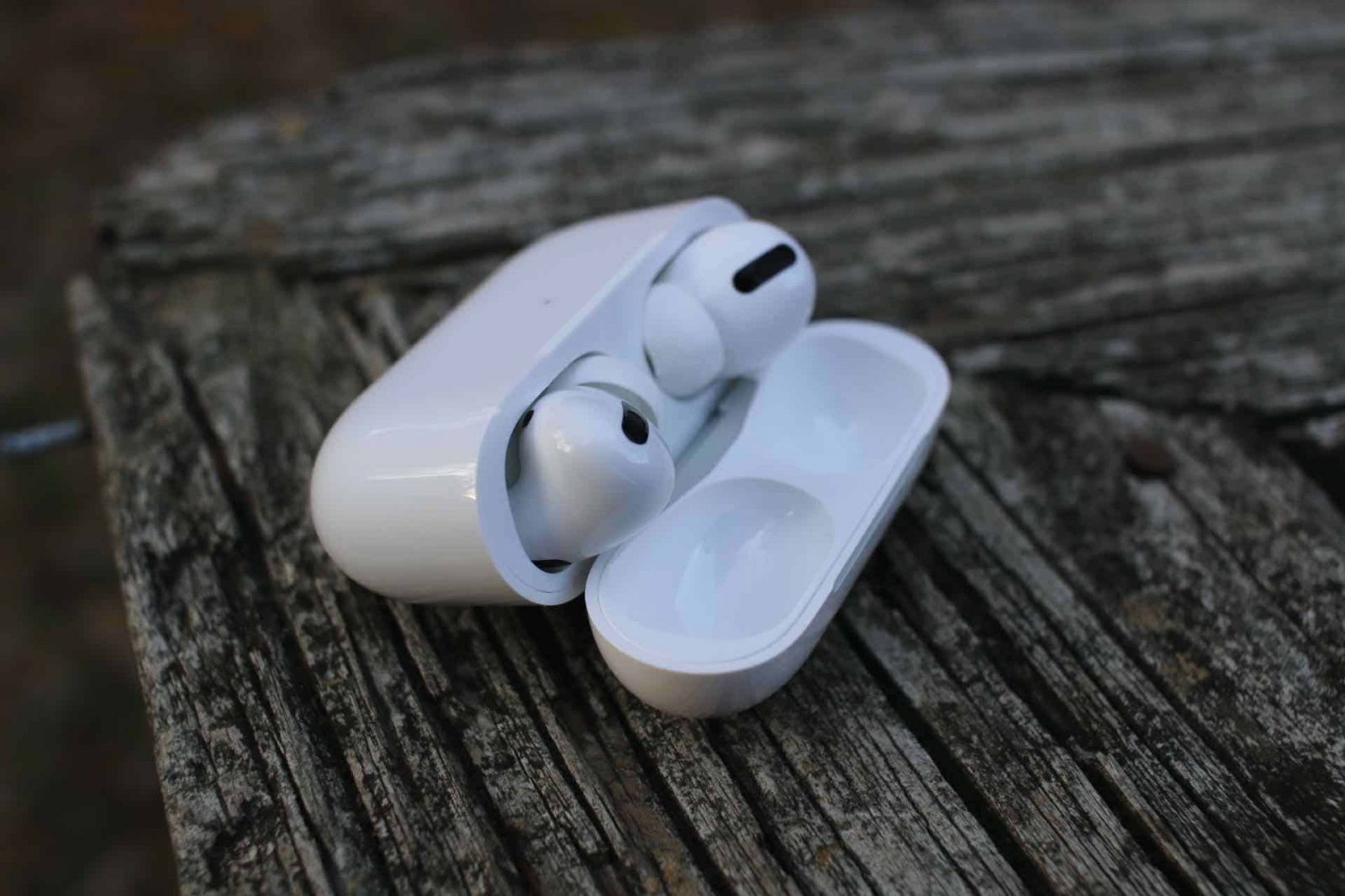 How to reset the AirPods Pro - Phandroid