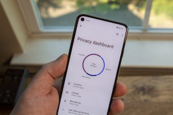 Android 12 Pixel 5 Privacy Dashboard