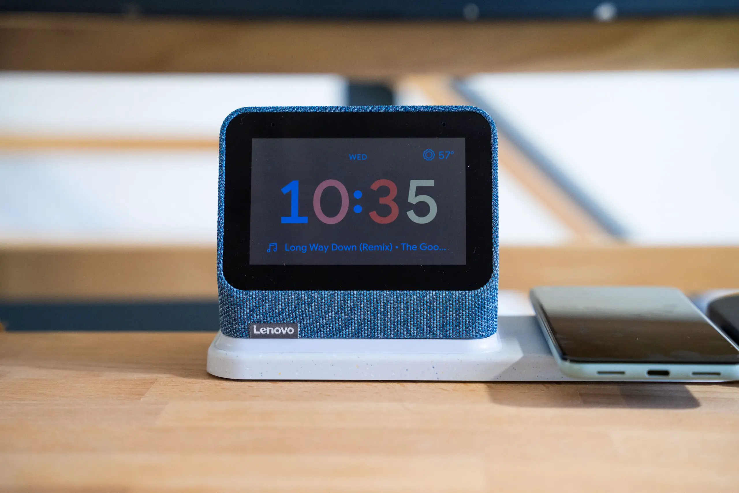 Lenovo Smart Clock 2 review: wireless charging makes everything better –  Phandroid