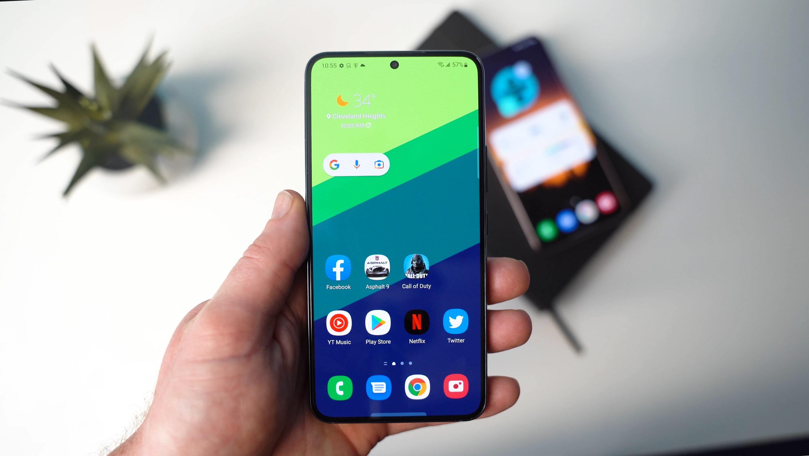 Galaxy AI is now making its way onto the Samsung Galaxy S22