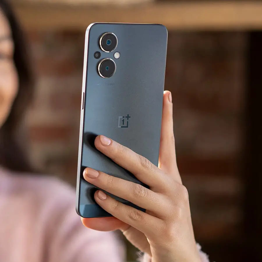 OnePlus develops its North American presence with new UFC organization