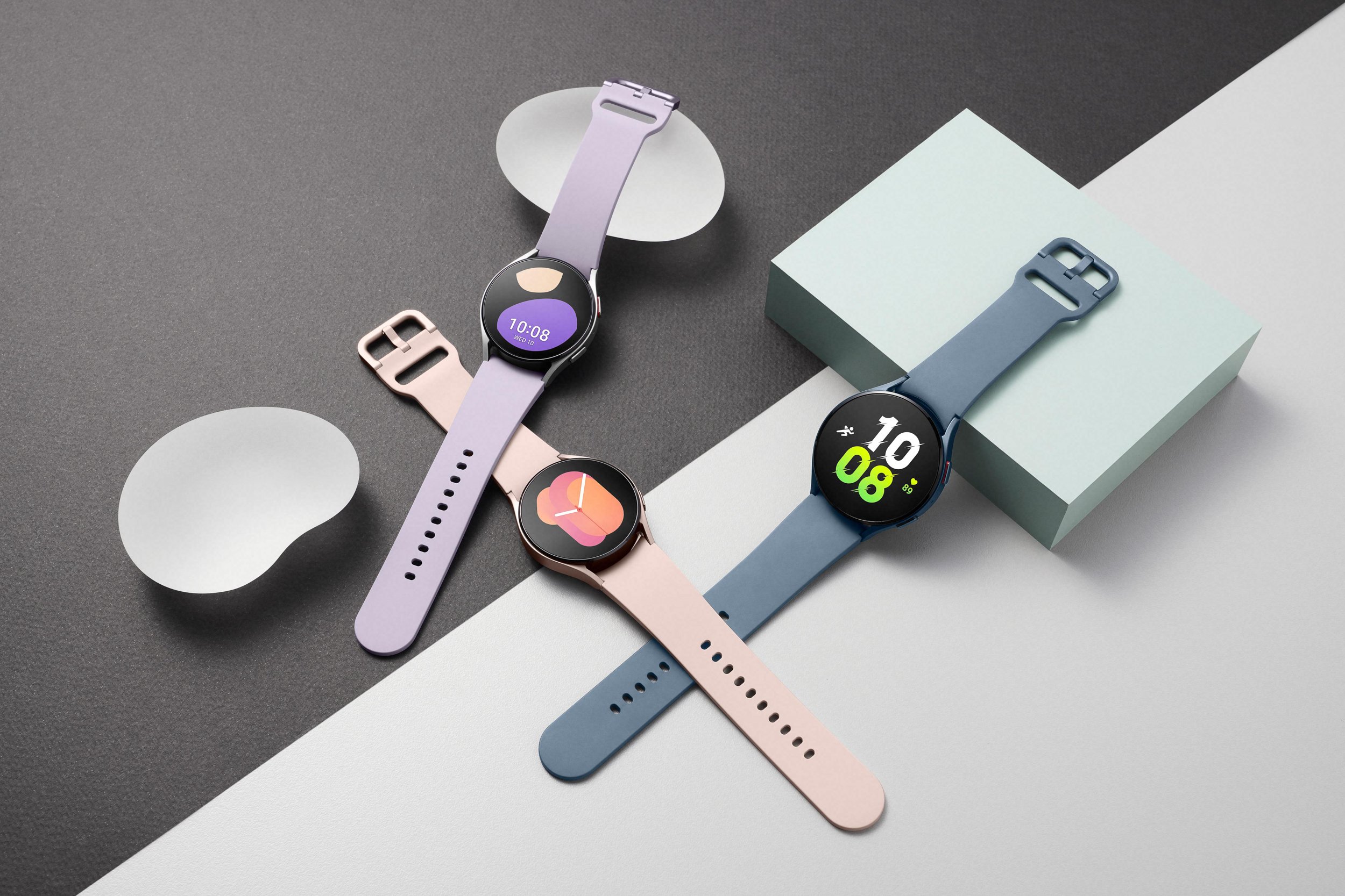 The Samsung One UI Watch 5 beta has been deferred