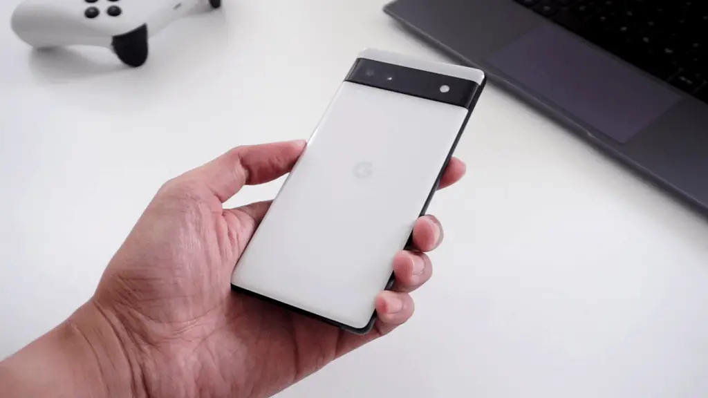 Google Gives an Insight into How it Designed the Pixel's Camera Bar