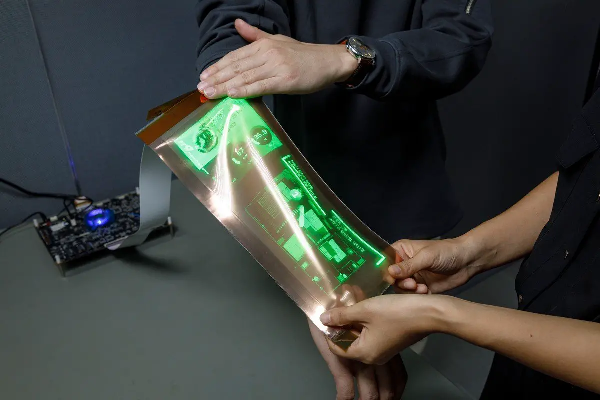 LG debuts a display that can be stretched