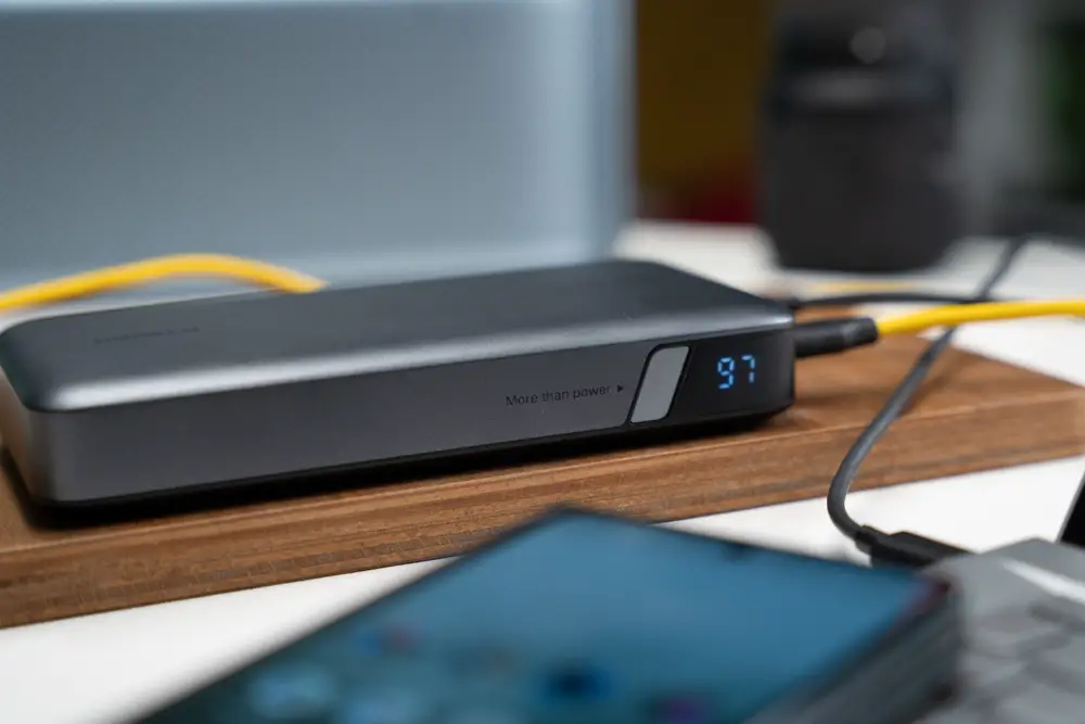 Ugreen's 145W power bank lets you charge just about anything - Phandroid