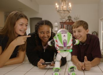 disney-robot-buzz-lightyear-toy-2